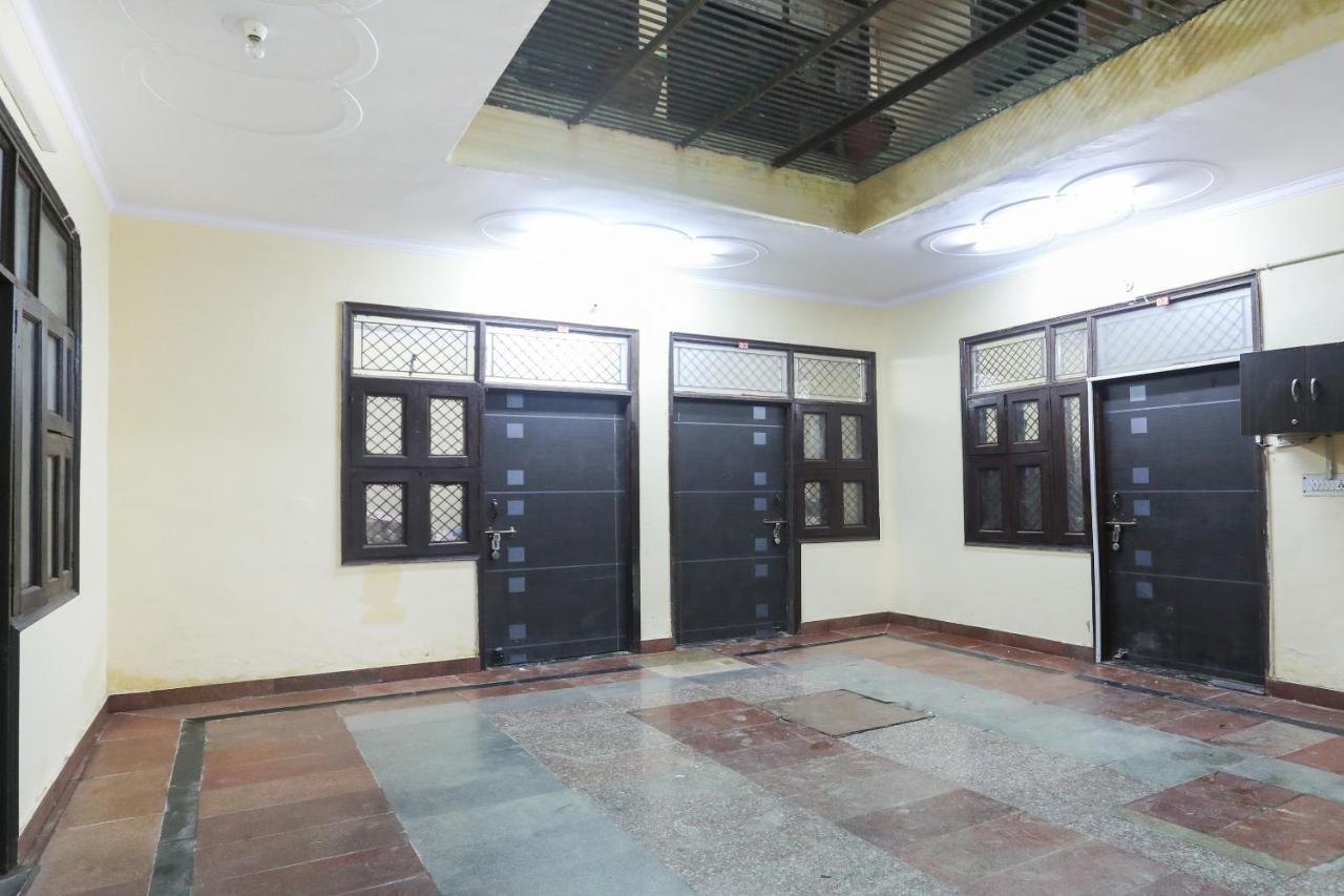 Spot On 61003 Kailash Dham Noida Kültér fotó