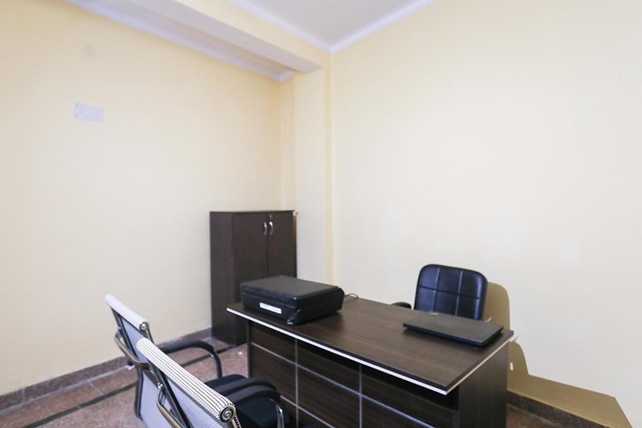 Spot On 61003 Kailash Dham Noida Kültér fotó